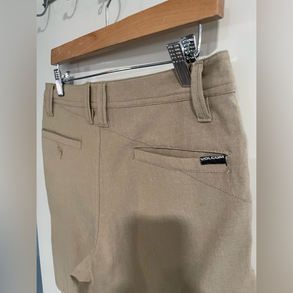 Volcom Men's Shorts Surf And Turf 4
Way Stretch size 30 casual preppy unisex - Picture 2 of 14